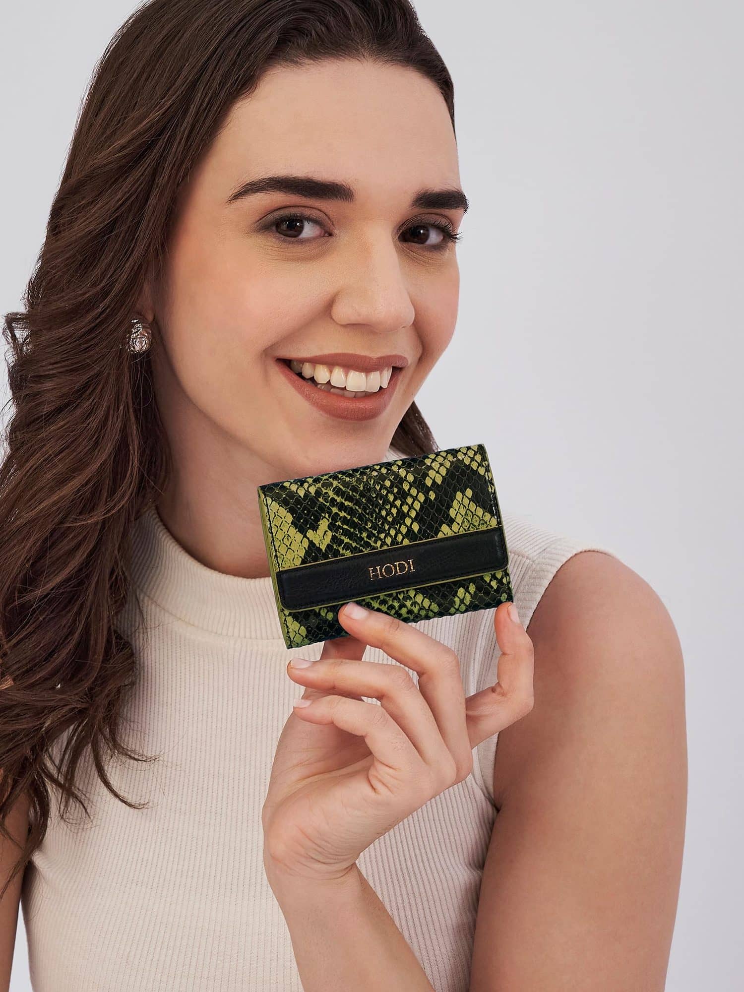 Hodi Women's Snake Print Card Wallet | Genuine Foil Leather | Faux Suede Lining | Fashion Cash Coin Card Holder Ladies Hand Purse (Olive) — photo 3