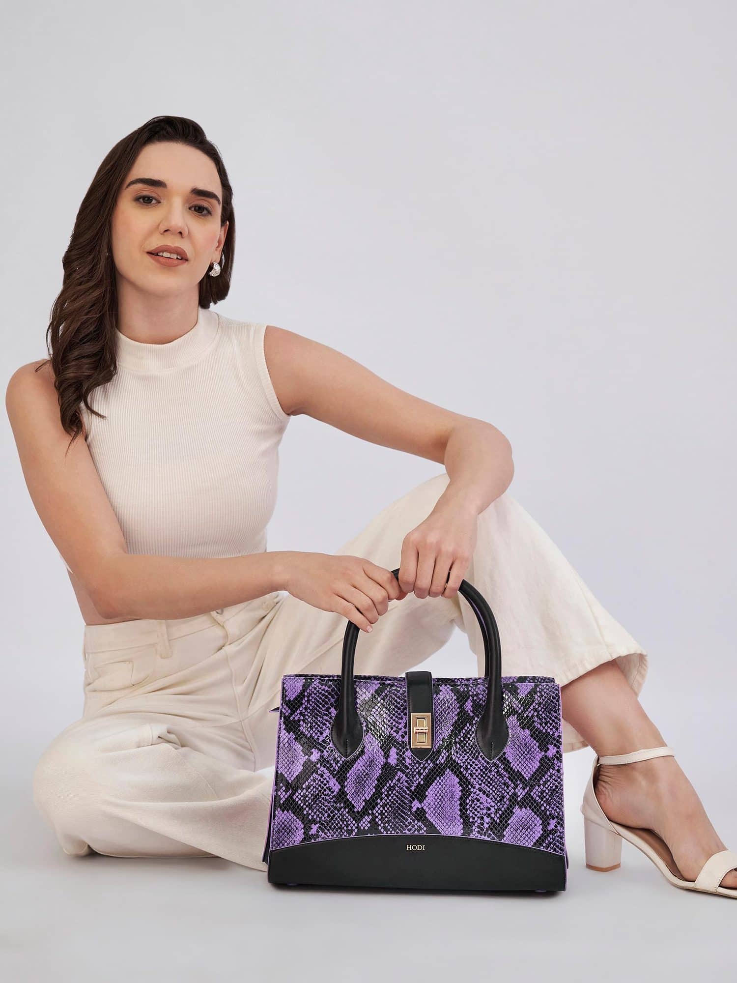 Hodi Women's Snake Print Stylish Tote Bag, Fashion Purse, Casual Handbag,Convertable Specious & Luxurious, Gold-Tone Metal Hardware -Fashion Purse for Office & Everyday Use — photo 6
