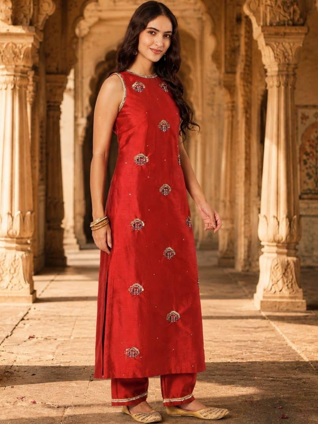 SILCHIC Women Floral Embroidered Kurta with Palazzo & Dupatta — photo 3