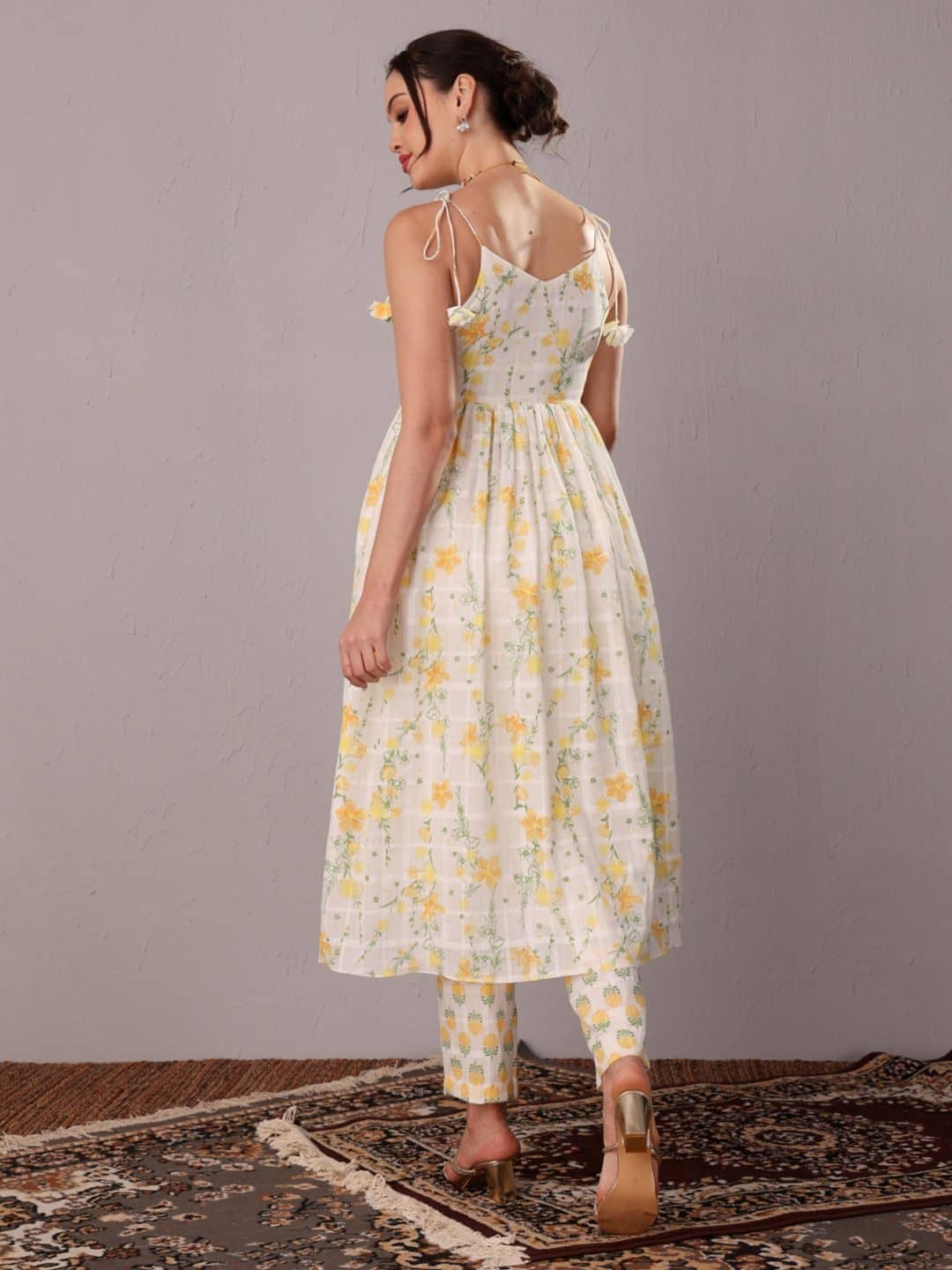 SILCHIC Floral Printed Shoulder Straps Anarkali Kurta With Trousers — photo 4