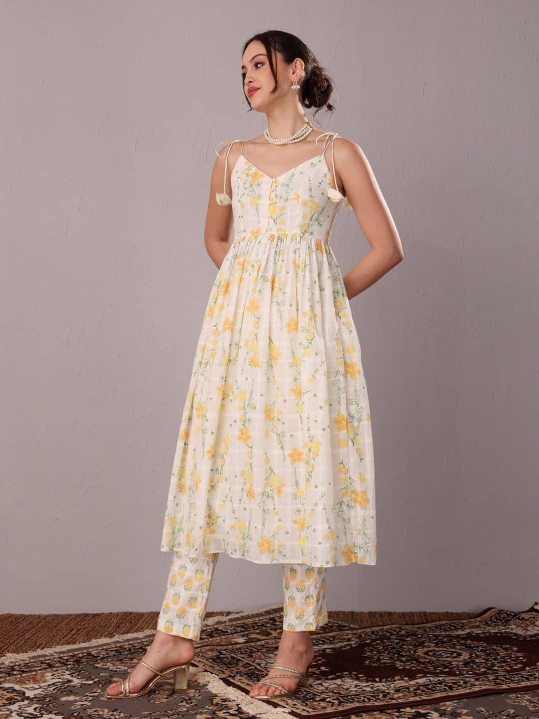 SILCHIC Floral Printed Shoulder Straps Anarkali Kurta With Trousers — photo 6