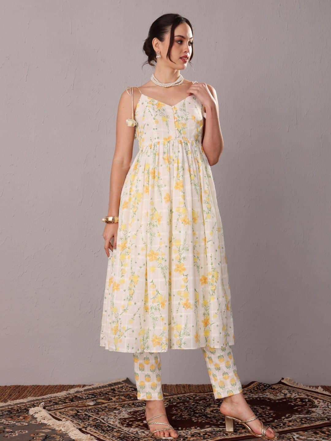 SILCHIC Floral Printed Shoulder Straps Anarkali Kurta With Trousers — photo 5