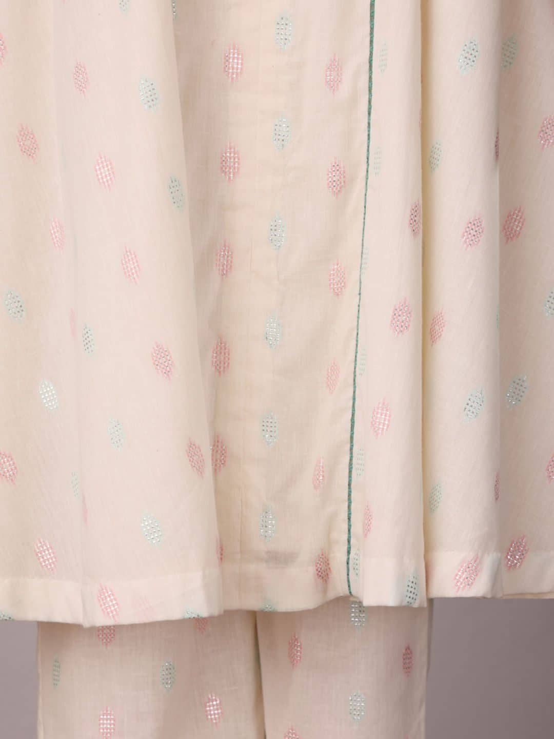 SILCHIC Women Floral Regular Kurta with Trousers — photo 3