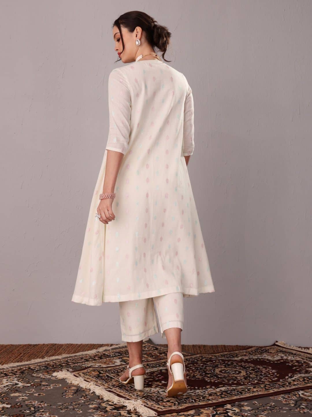 SILCHIC Women Floral Regular Kurta with Trousers — photo 5