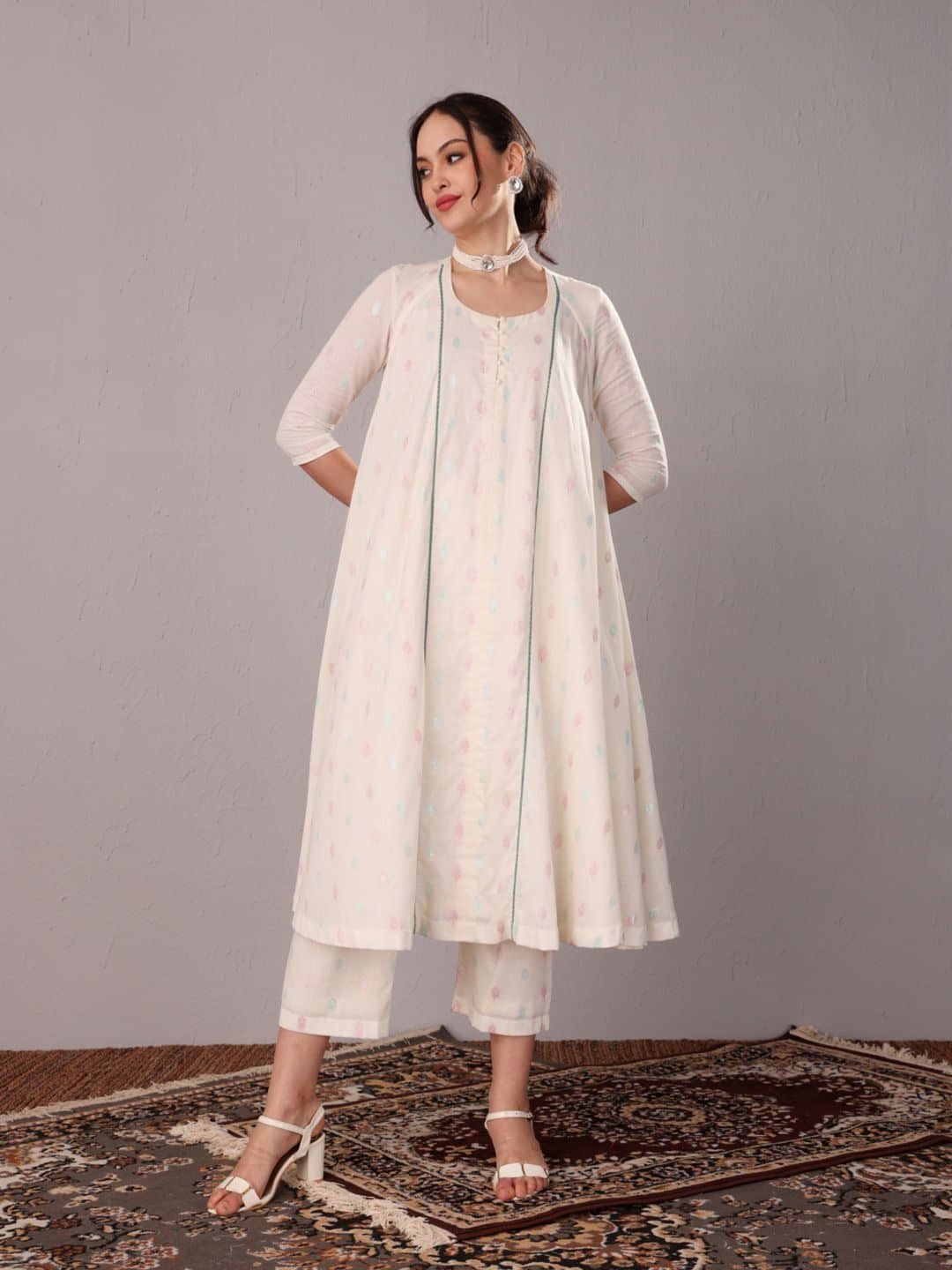 SILCHIC Women Floral Regular Kurta with Trousers — photo 1