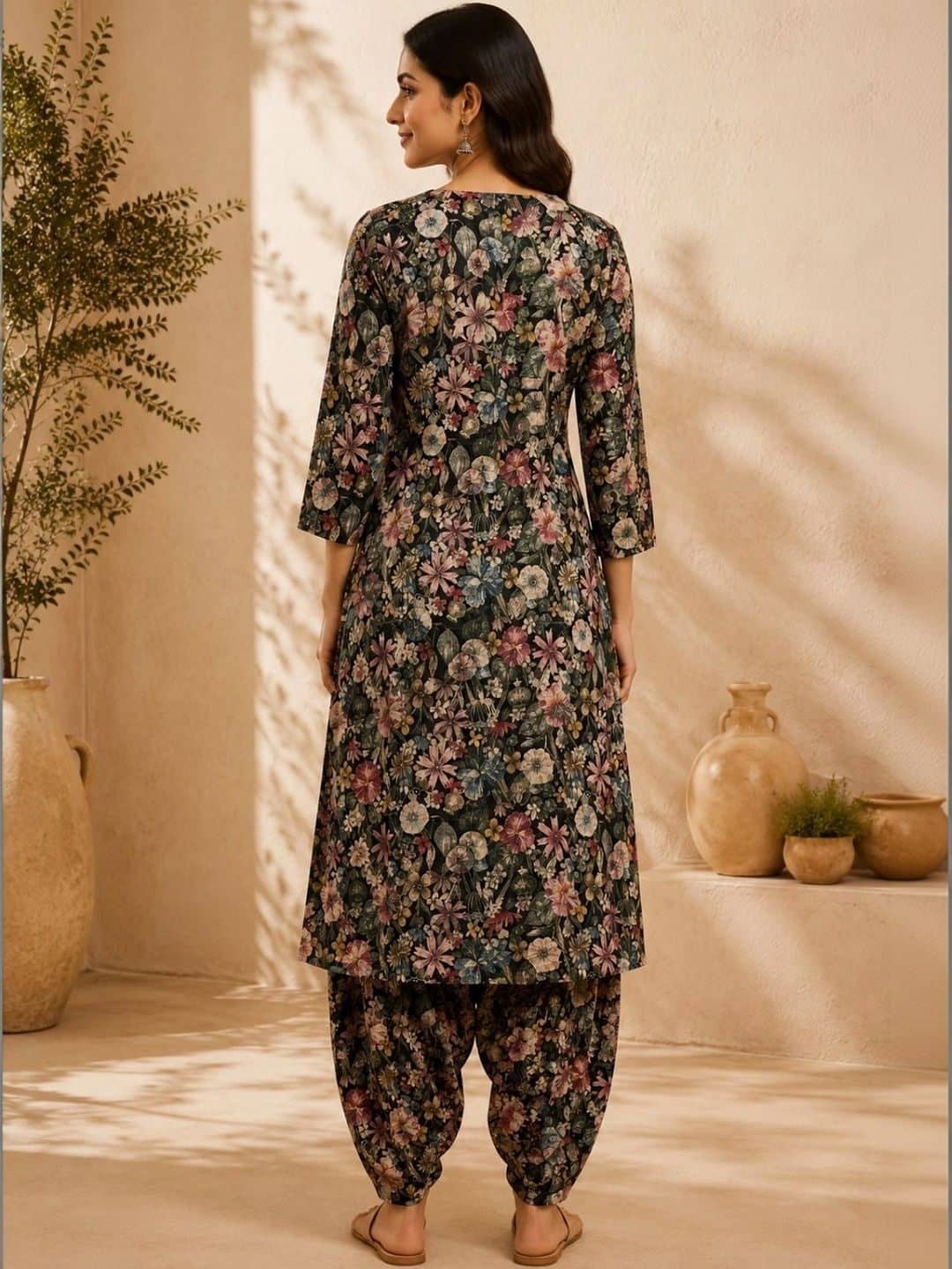 SILCHIC Floral Printed V-Neck Straight Kurta With Trousers & Dupatta — photo 2