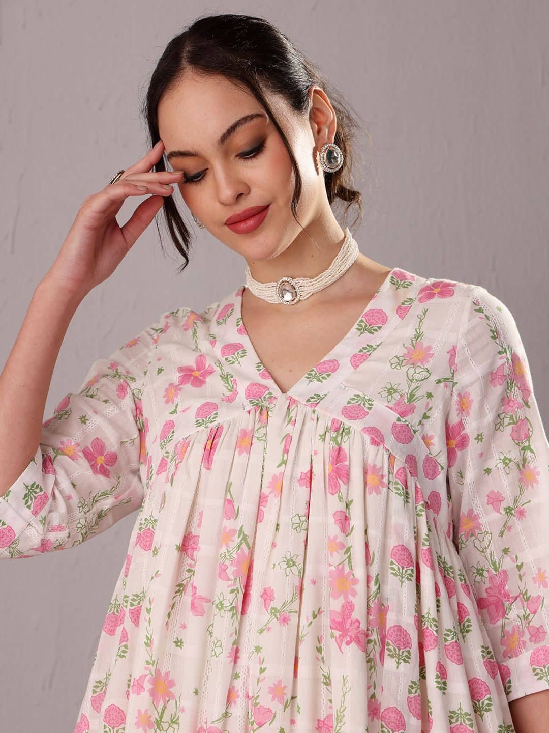 SILCHIC Women Floral Printed Regular Kurta & Trousers & Dupatta — photo 2