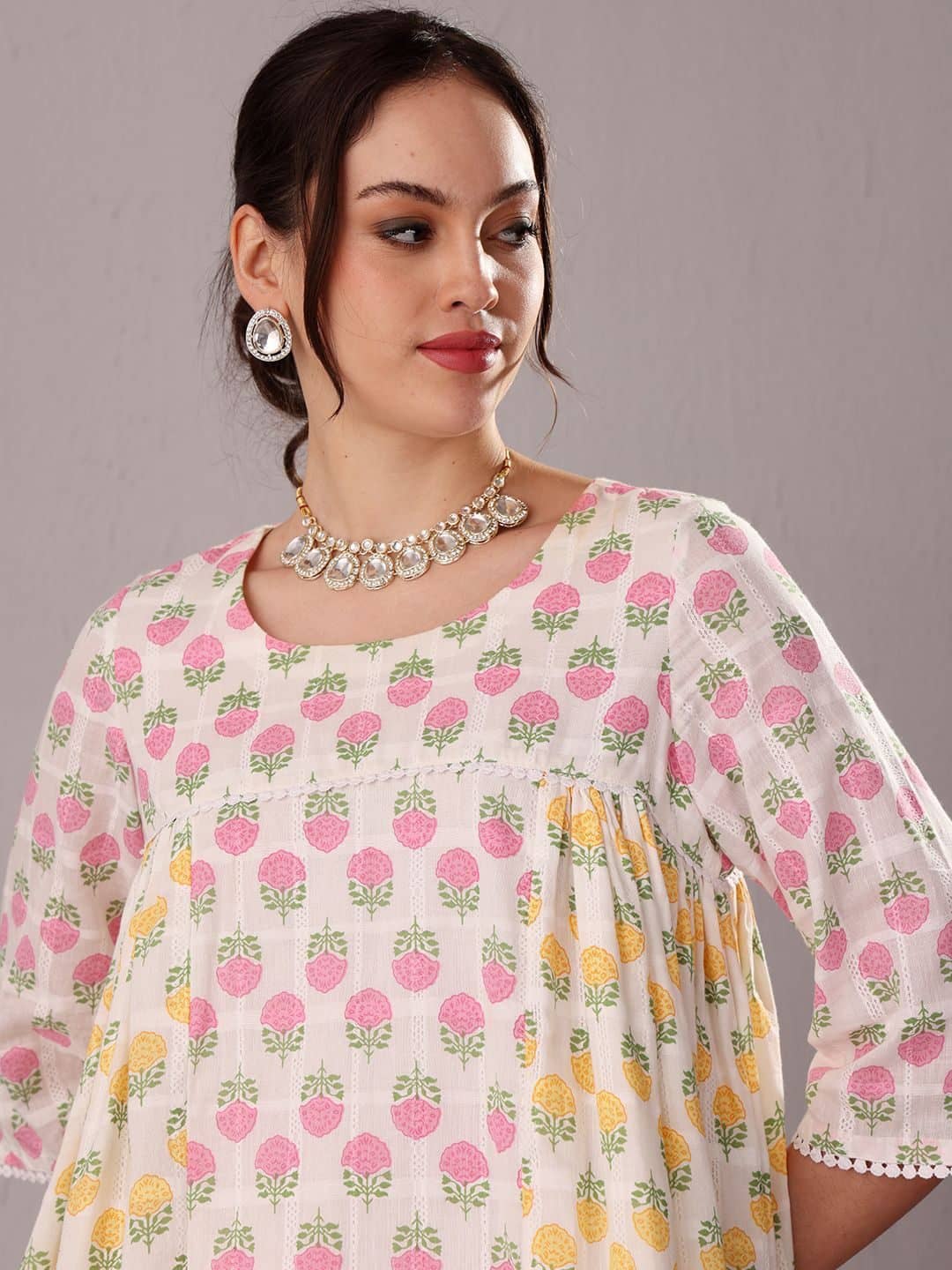SILCHIC Women Floral Printed Kurta with Palazzos — photo 2
