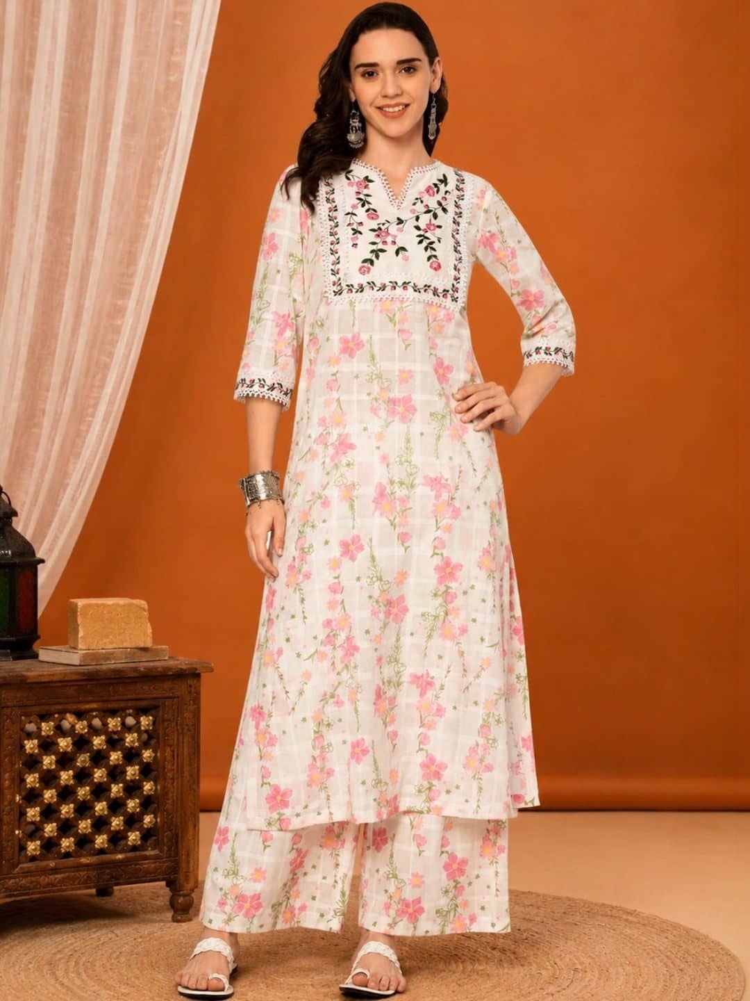 SILCHIC Women Floral Printed Regular Thread Work Kurta with Palazzos — photo 1