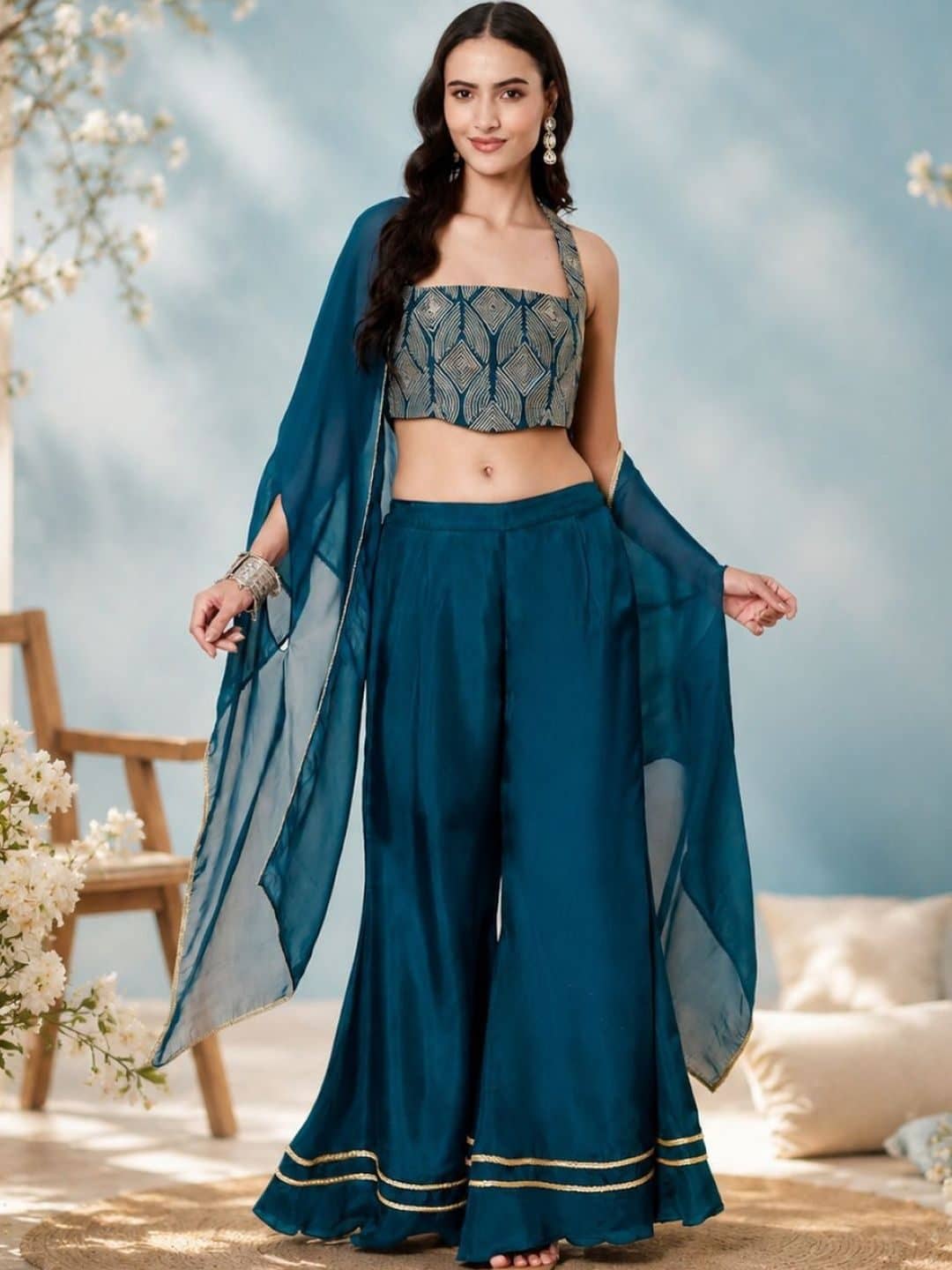SILCHIC Hem Design Shrug