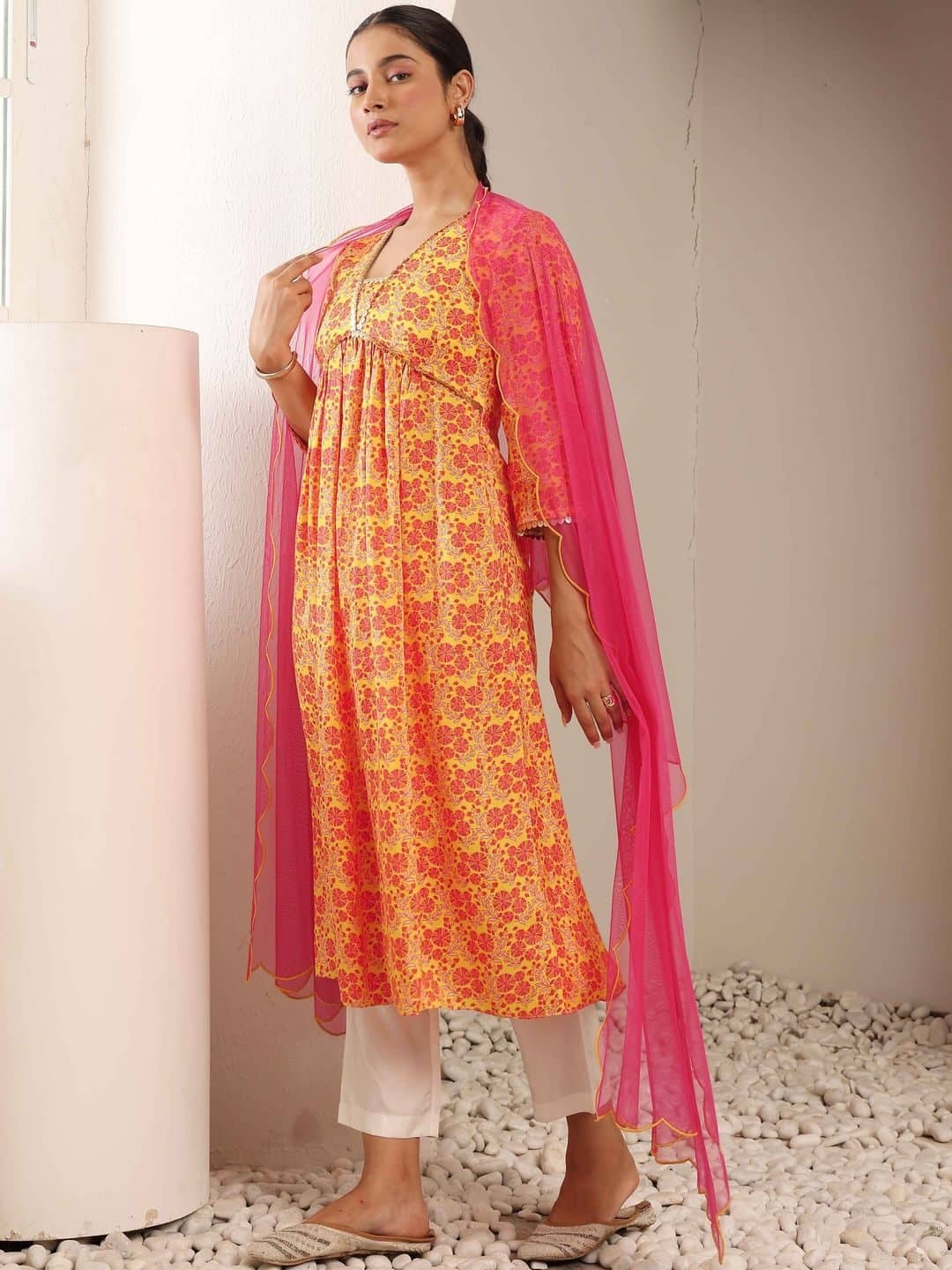 SILCHIC Women Floral Printed Empire Gotta Patti Silk Crepe Kurta with Trousers & With Dupatta — photo 6