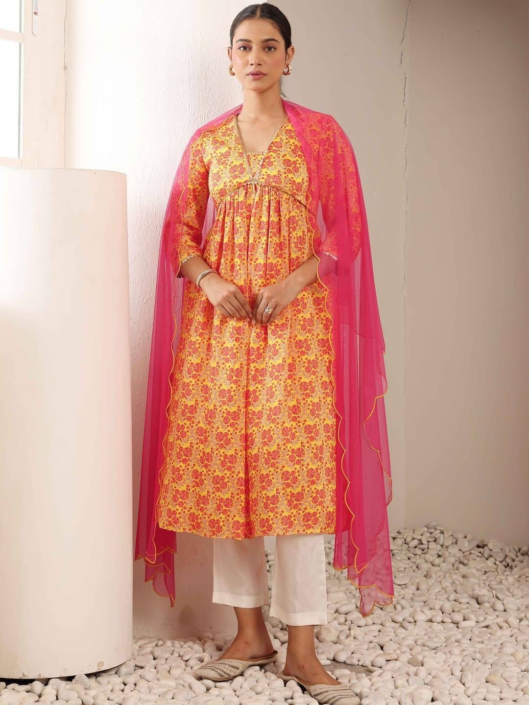 SILCHIC Women Floral Printed Empire Gotta Patti Silk Crepe Kurta with Trousers & With Dupatta — photo 1