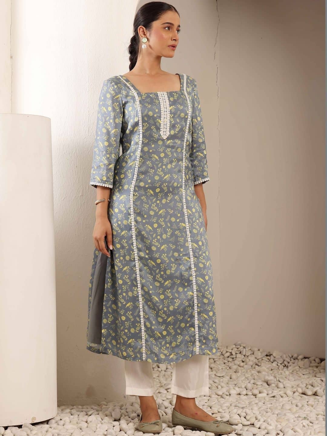 SILCHIC Women Floral Printed Regular Thread Work Silk Crepe Kurta with Trousers — photo 6