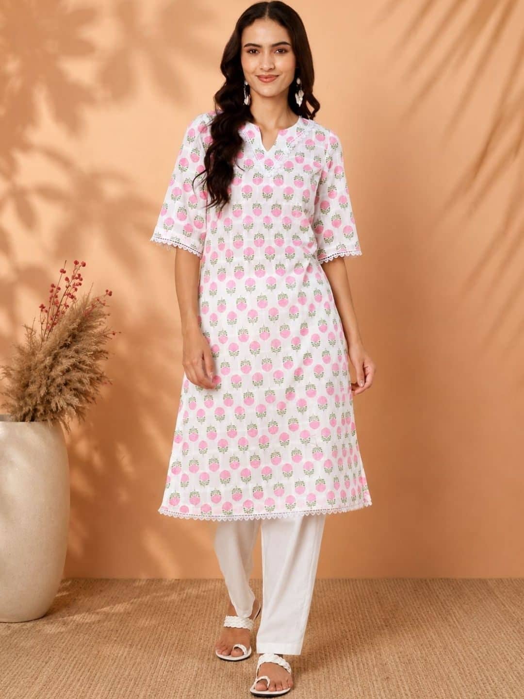 SILCHIC Women Floral Printed Regular Pure Cotton Kurta with Trousers — photo 1