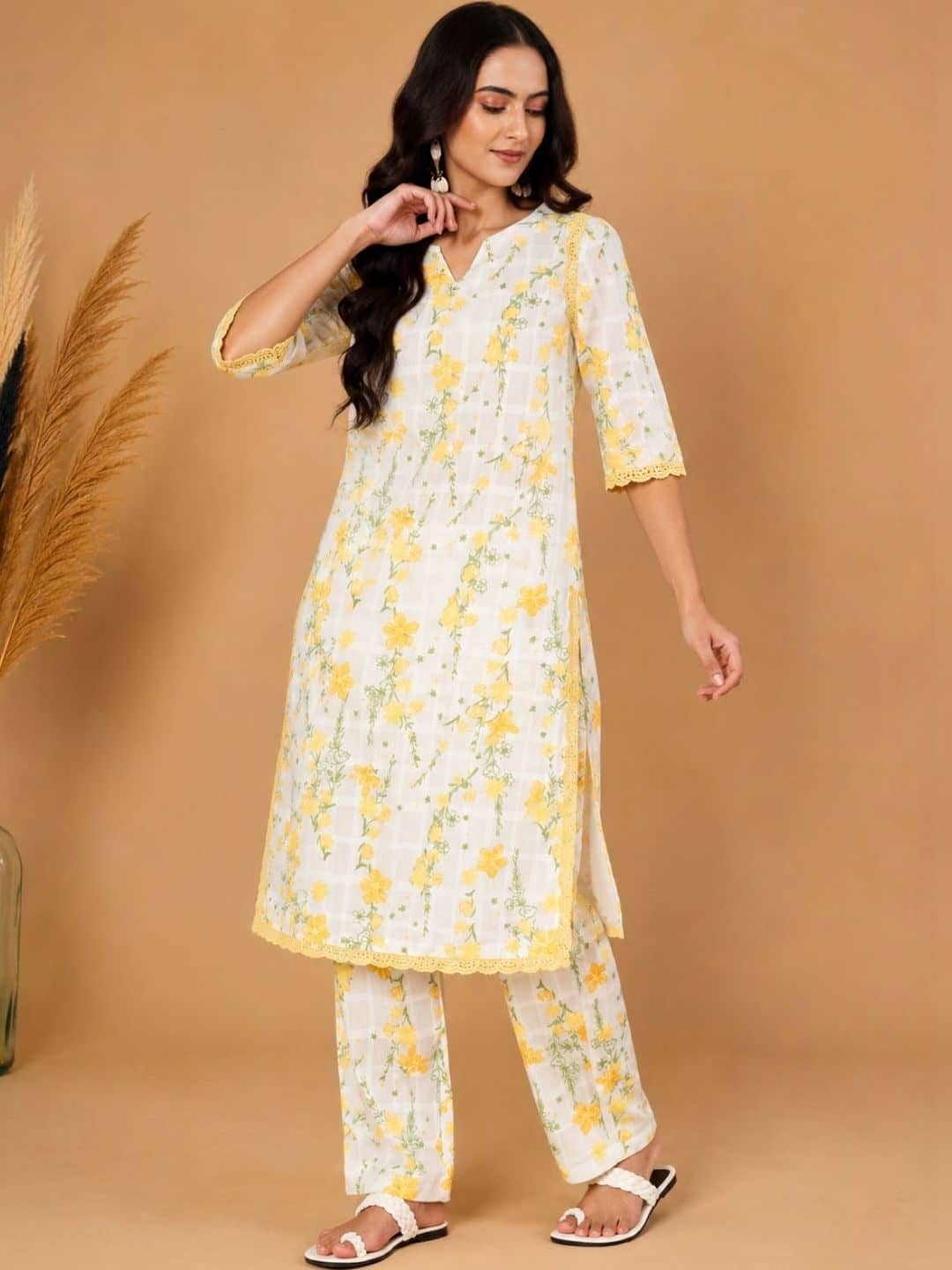 SILCHIC Women Floral Printed Regular Pure Cotton Kurta with Trousers — photo 2