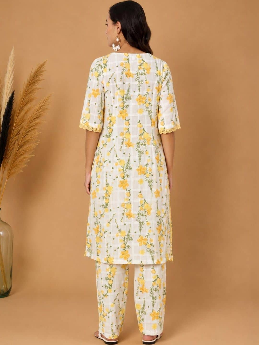 SILCHIC Women Floral Printed Regular Pure Cotton Kurta with Trousers — photo 3