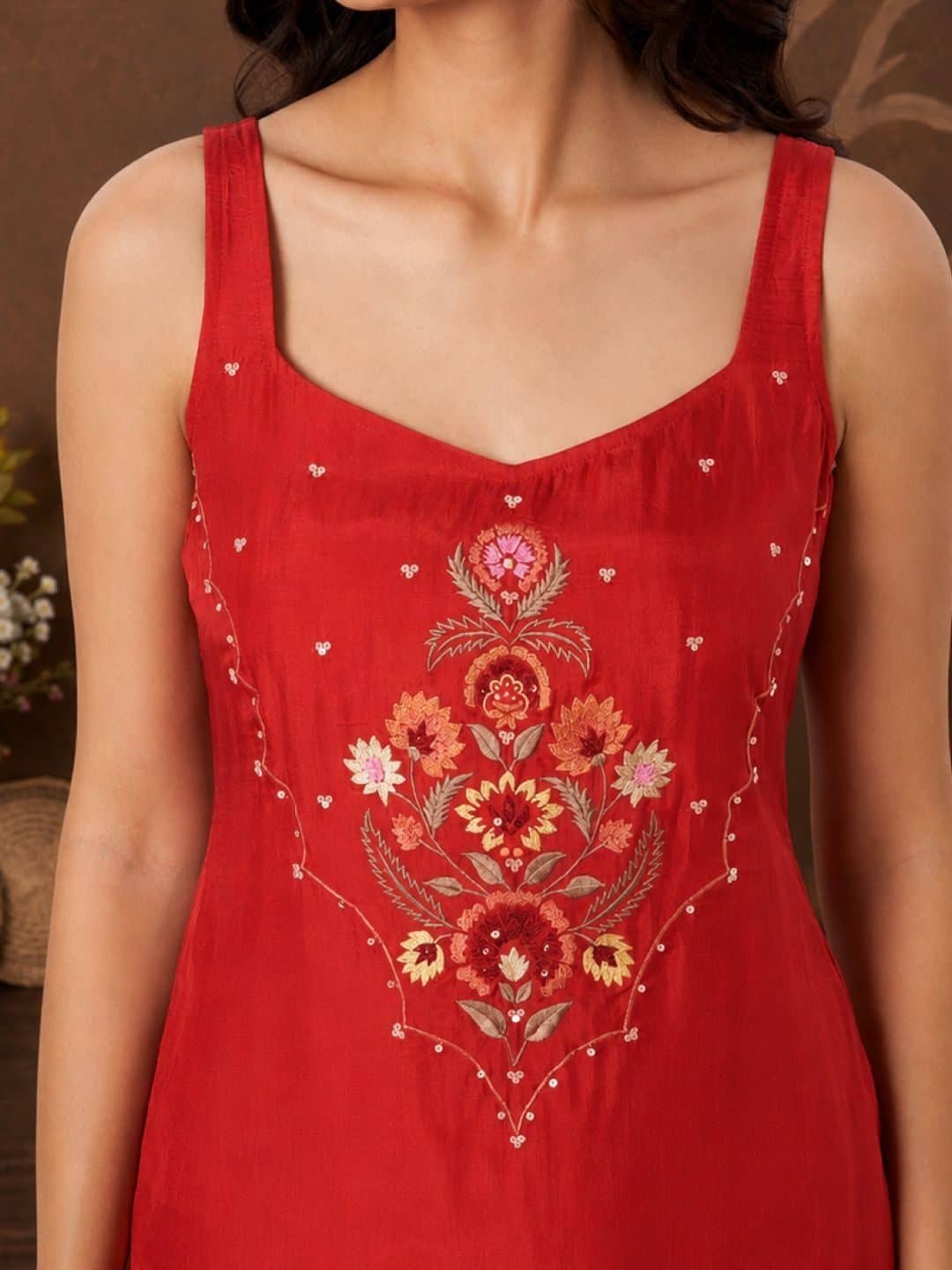 SILCHIC Women Floral Embroidered Regular Thread Work Kurta with Sharara & With Dupatta — photo 5