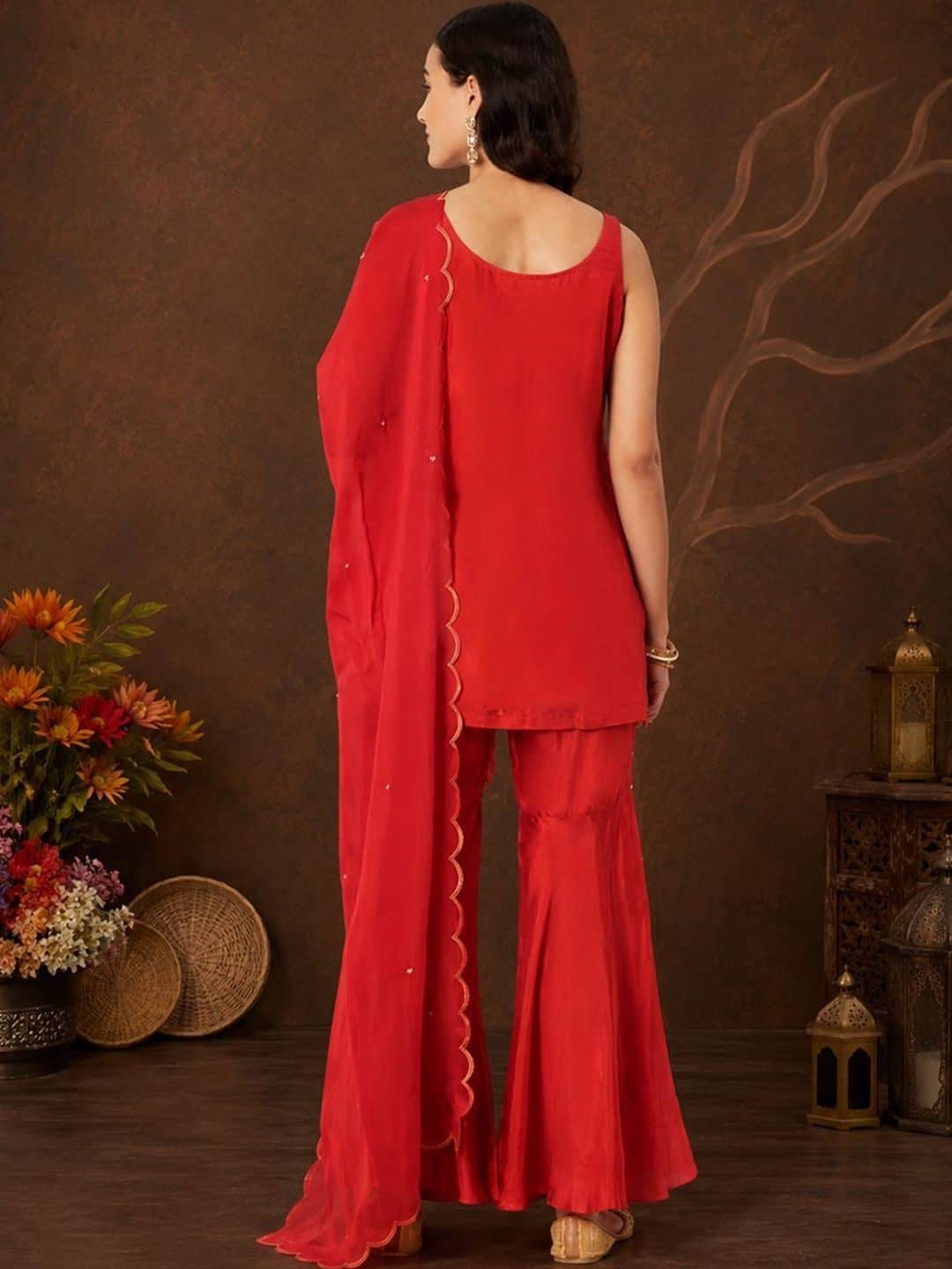 SILCHIC Women Floral Embroidered Regular Thread Work Kurta with Sharara & With Dupatta — photo 4