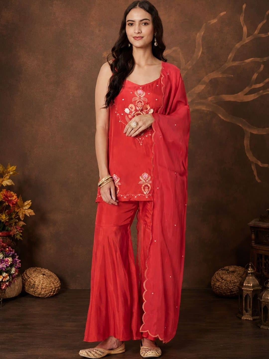 SILCHIC Women Floral Embroidered Regular Thread Work Kurta with Sharara & With Dupatta — photo 1