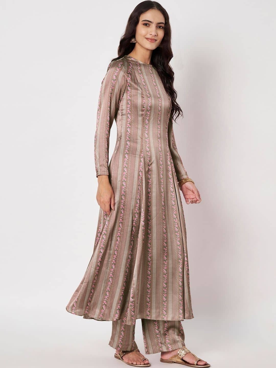 SILCHIC Women Floral Printed Regular Kurta with Trousers — photo 3