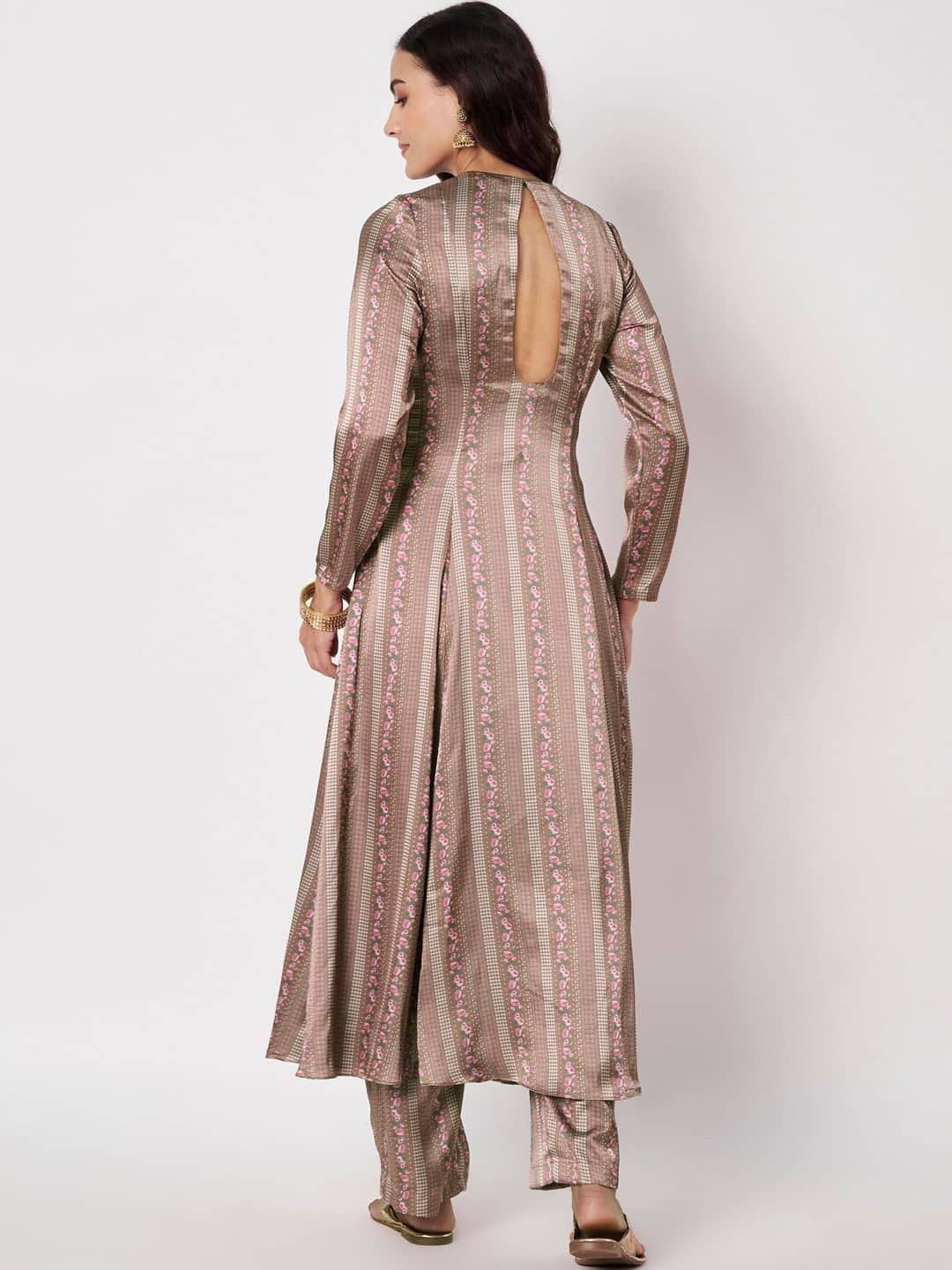 SILCHIC Women Floral Printed Regular Kurta with Trousers — photo 5