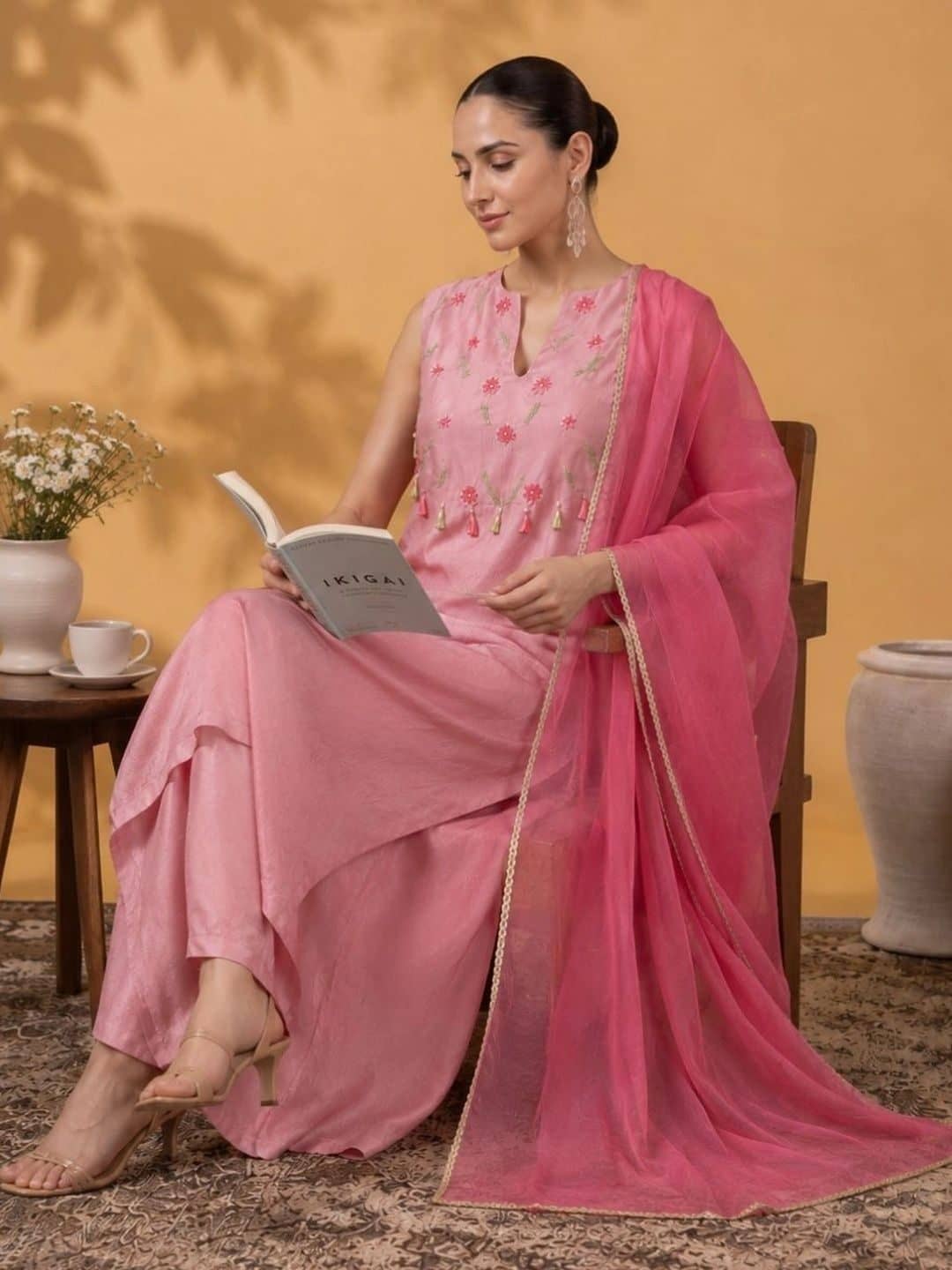 SILCHIC Women Floral Embroidered Regular Thread Work Kurta with Palazzos & With Dupatta — photo 5