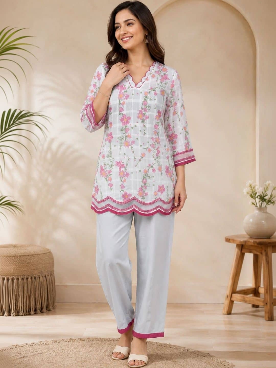 SILCHIC Women Floral Printed Regular Kurta with Trousers — photo 1