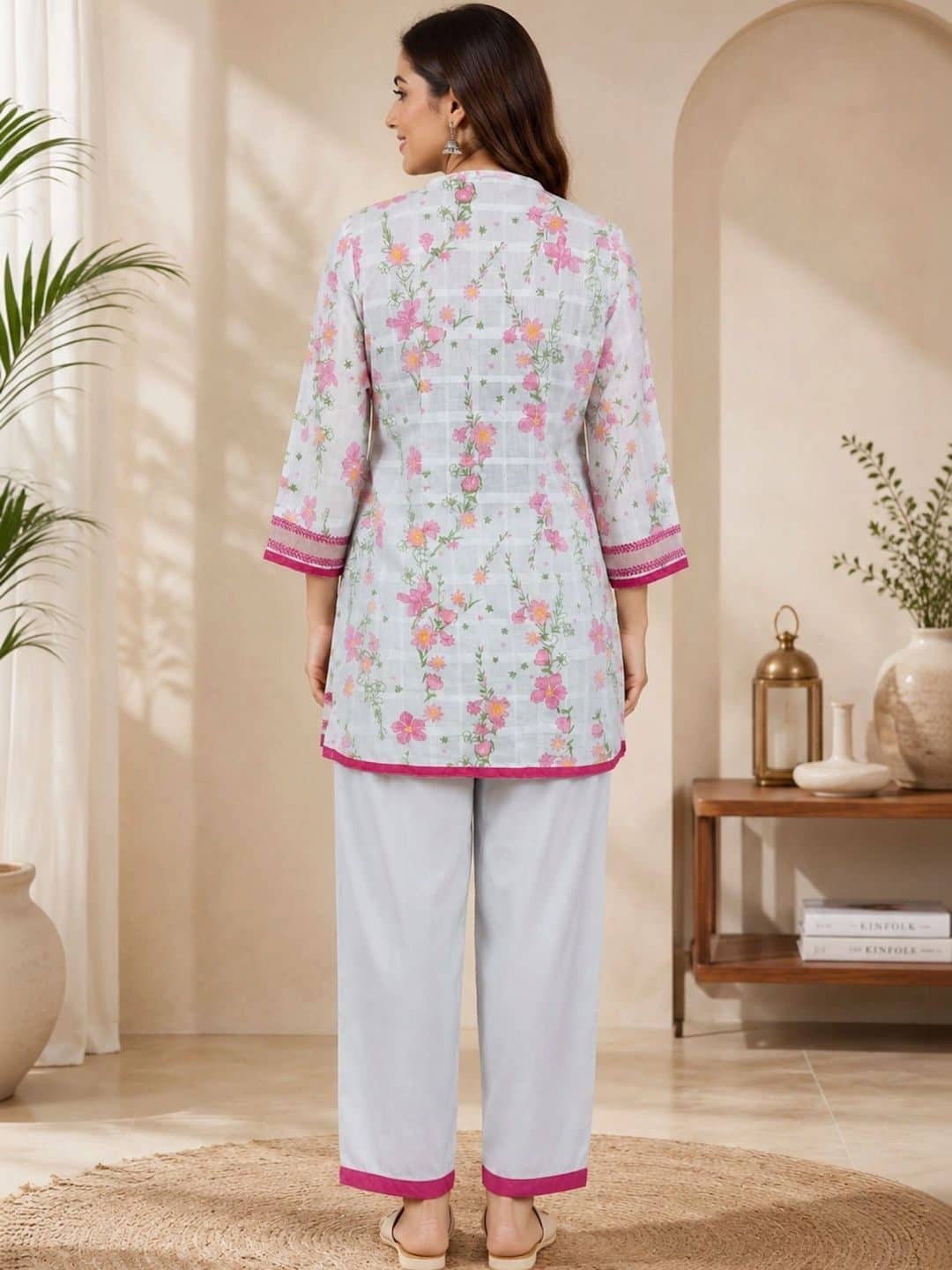 SILCHIC Women Floral Printed Regular Kurta with Trousers — photo 2