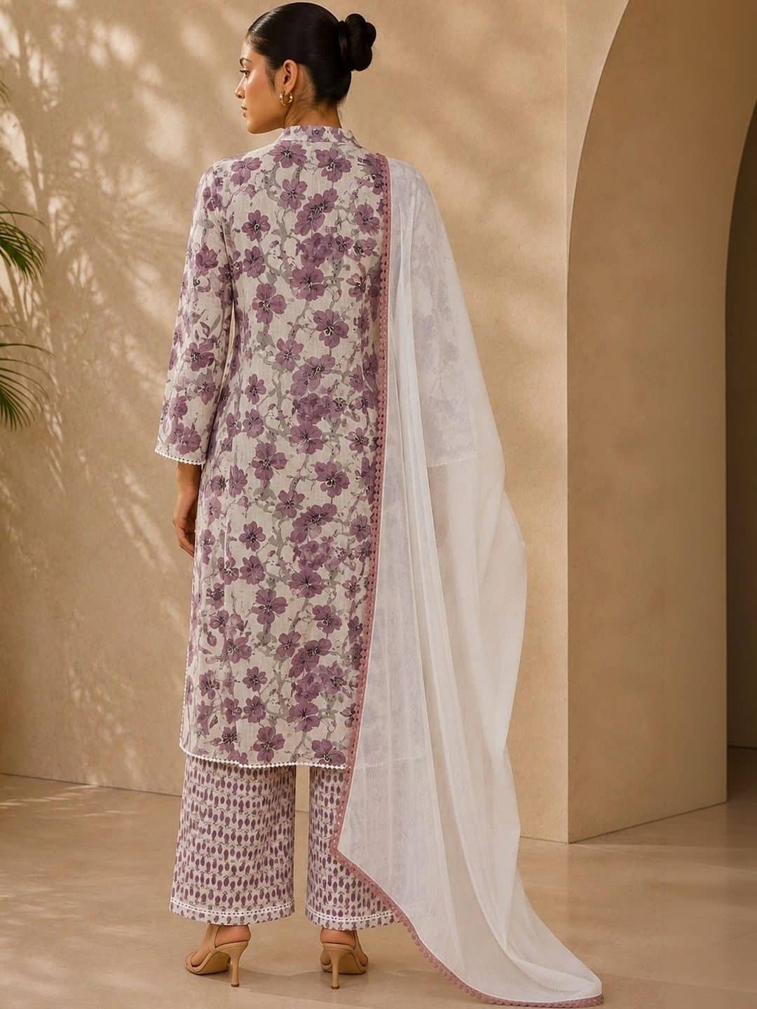 SILCHIC Floral Printed Mandarin Collar Pure Cotton Straight Kurta with Palazzos & Dupatta — photo 3
