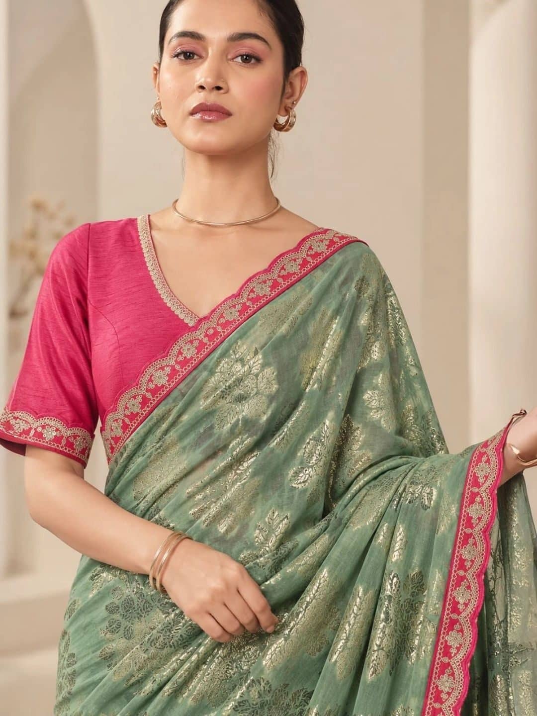 SILCHIC Floral Zari Designer Saree — photo 4